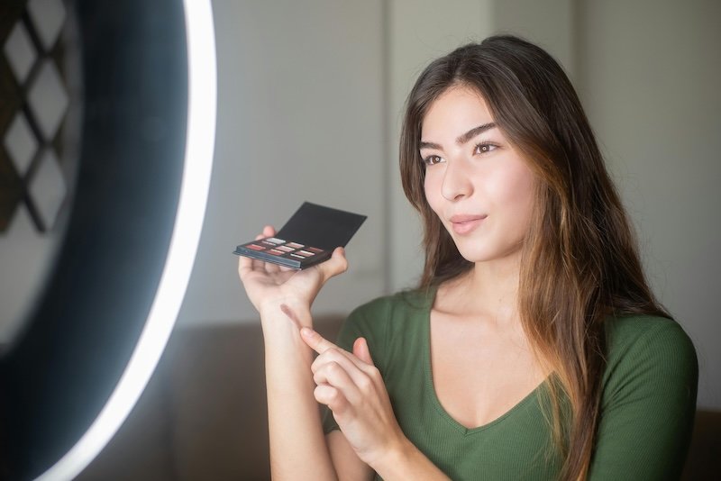 Qué es el UGC y cómo puedes ganar dinero desde casa creando contenido